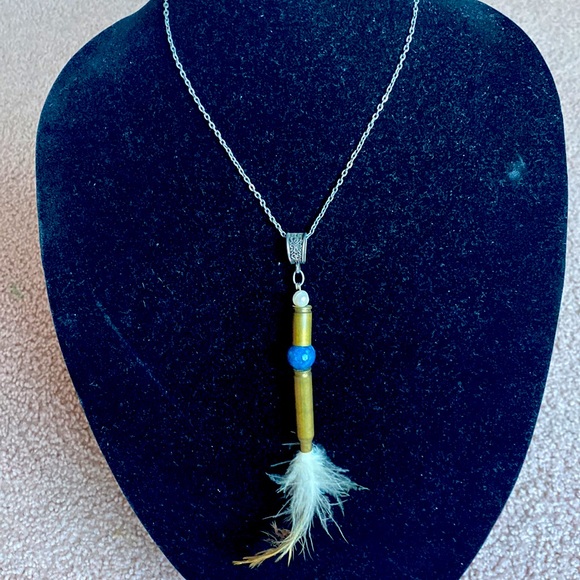 Ladies Artisan unique design pendant and chain. Genuine pearl, stone & feather. - Picture 4 of 5